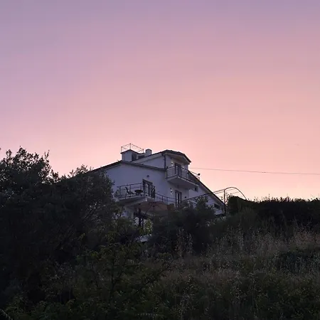 Vacation For Five In The Hills Of Abruzzo Apartmán *